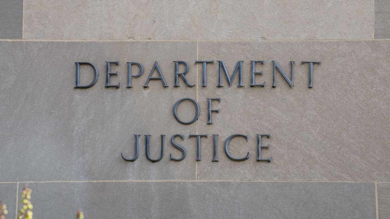 DOJ Seeks $5M in Bitcoin Tied to SIM Swapping and Casino Laundering Scheme