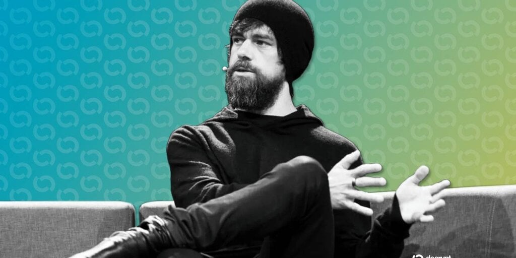 Dorsey, Lummis Push for Bitcoin Tax Relief as Block Expands BTC Payments