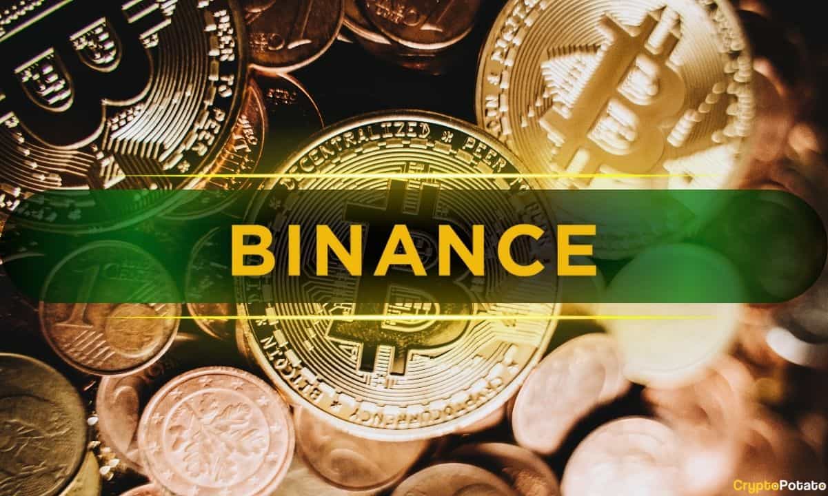 Binance Users Buy 6,870 BTC as Long-Term Holders Dump